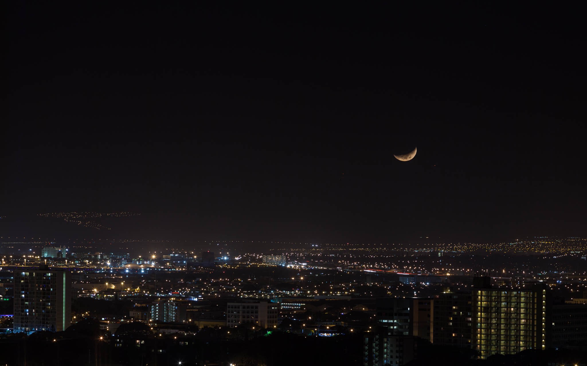 Moonset Over Oahu