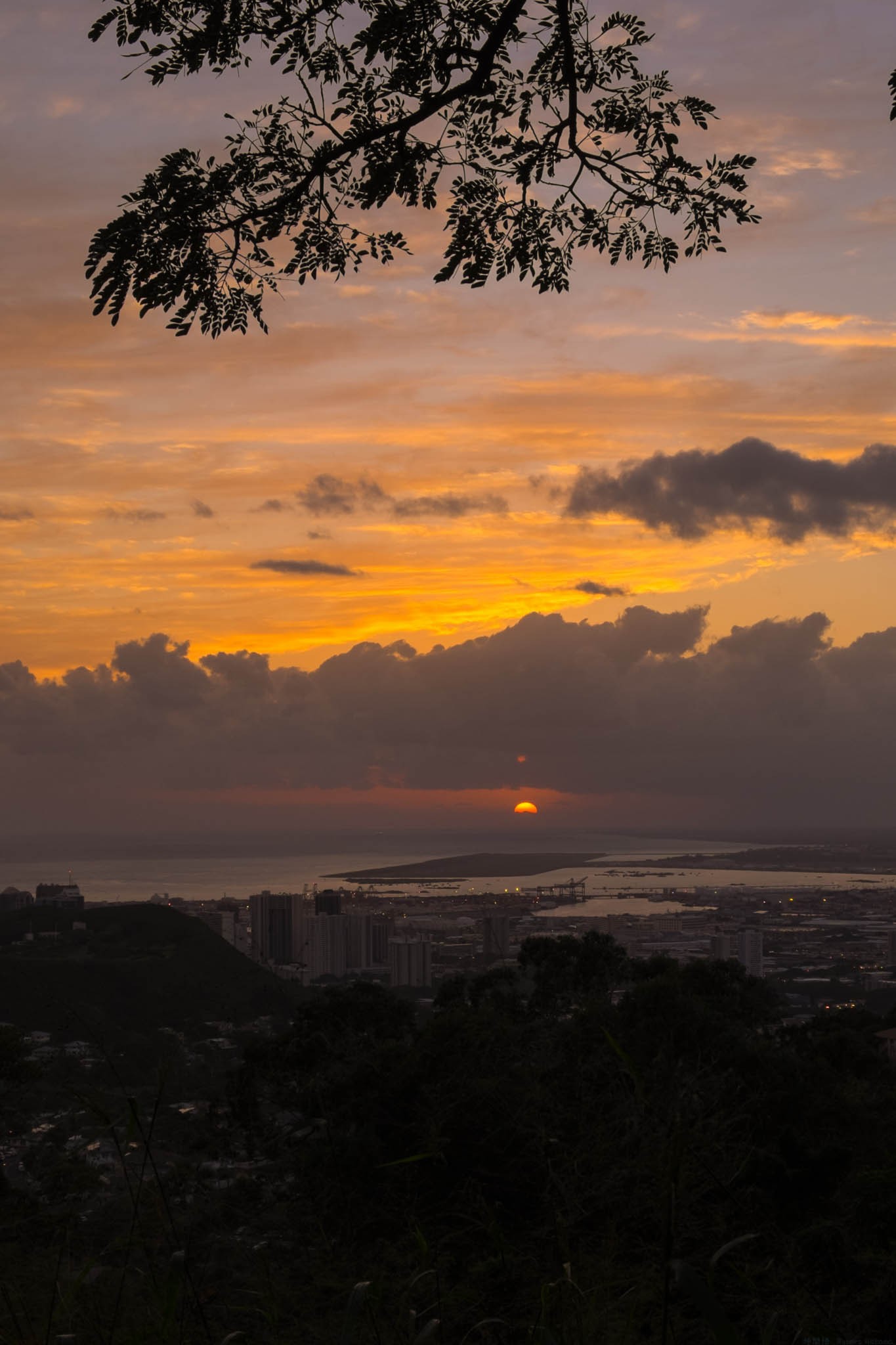 End of a Monday from Tantalus